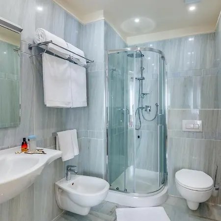 Ξενοδοχείο La Paloma Blanca 4*